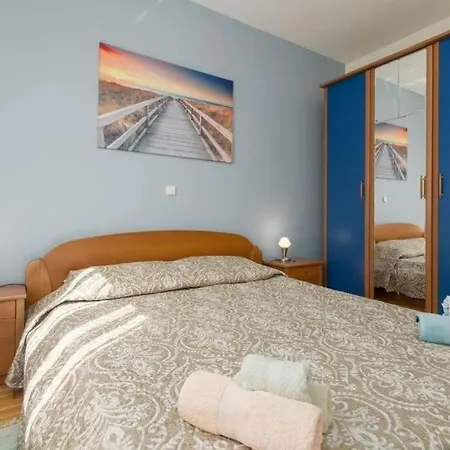 Apartment Beni With Balcony In Medulin